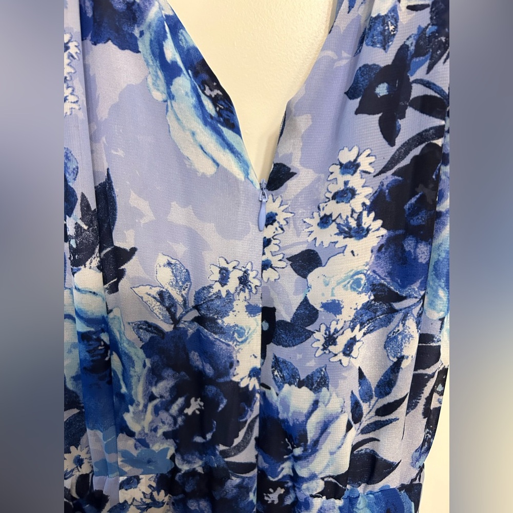 Donna Ricco Blue Floral Jumpsuit - Picture 7 of 9